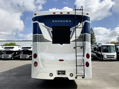2027 Entegra Coach Vision XL photo 24