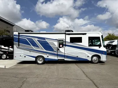2027 Entegra Coach Vision XL photo 23