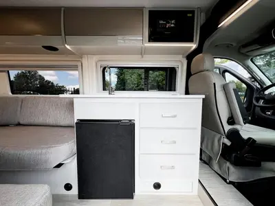 2027 Thor Motor Coach Sequence photo 5