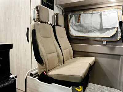 2027 Winnebago Solis photo 5