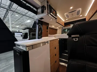 2027 Storyteller Overland Mode photo 6