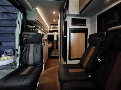 2027 Storyteller Overland Crew Mode photo 3