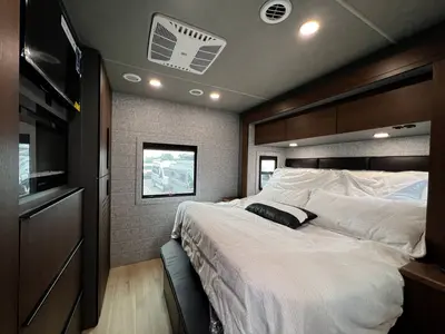 2027 Entegra Coach Accolade XT photo 19