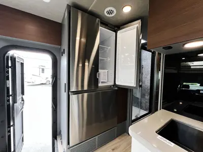 2027 Entegra Coach Accolade XT photo 8