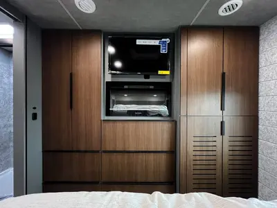 2027 Entegra Coach Accolade XT photo 21