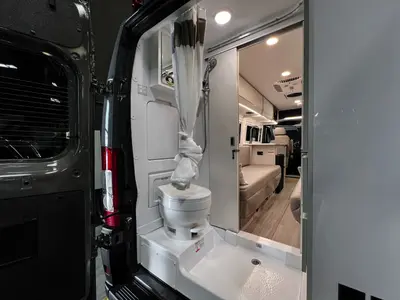 2027 Thor Motor Coach Tellaro photo 11