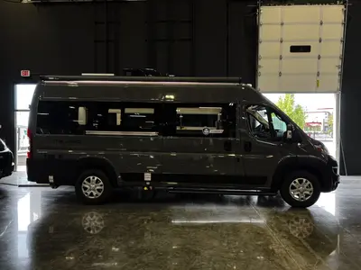 2027 Thor Motor Coach Tellaro photo 13