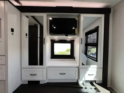 2027 Jayco Seneca photo 21