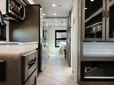 2027 Jayco Seneca photo 15