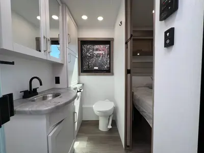 2027 Entegra Coach Vision XL photo 26
