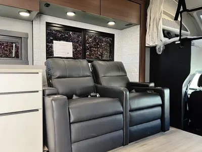 2027 Entegra Coach Accolade XT photo 8
