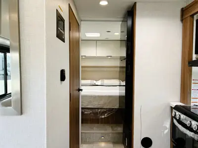 2027 Thor Motor Coach Chateau photo 15