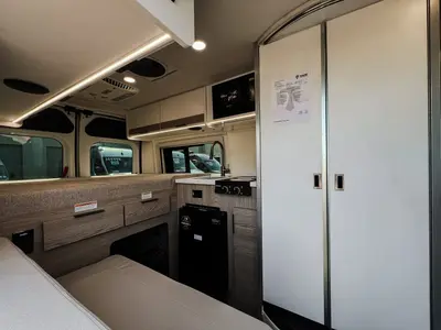 2027 Thor Motor Coach Scope photo 4