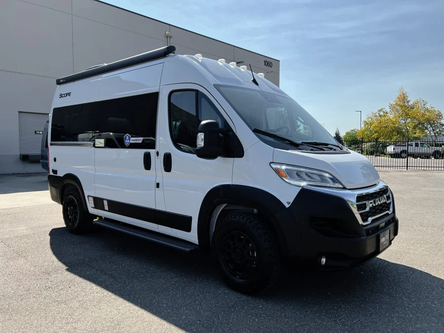 2027 Thor Motor Coach Scope exterior