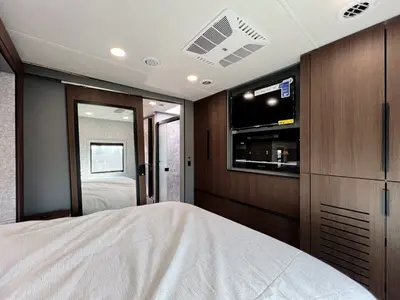 2027 Jayco Seneca XT photo 18