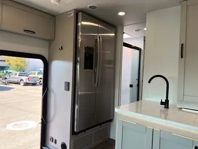 2027 Entegra Coach Vision XL photo 13