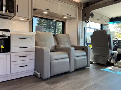 2027 Entegra Coach Vision XL photo 8