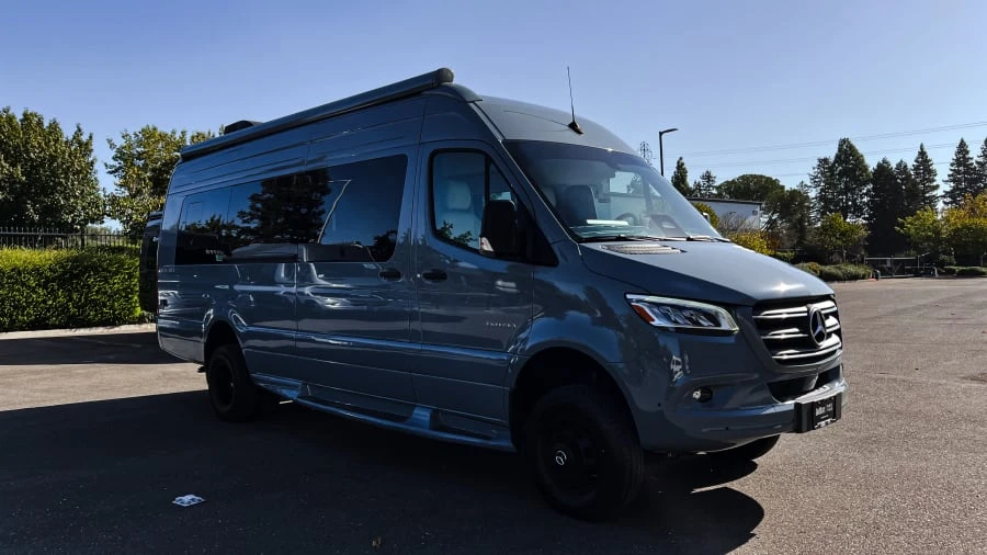 2027 Entegra Coach Insignia exterior