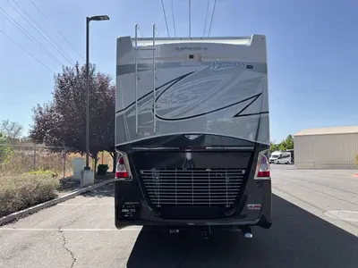 2027 Fleetwood Discovery LXE photo 27