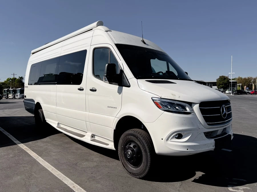 2027 Entegra Coach Insignia exterior