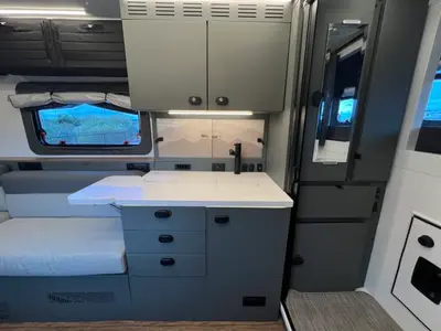 2027 Winnebago Arka photo 9