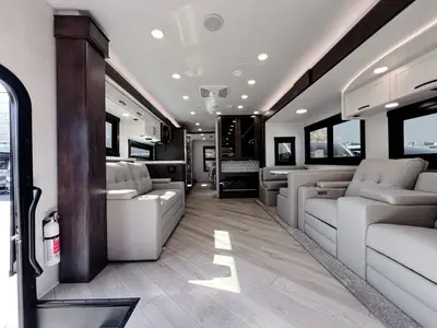 2027 Jayco Seneca photo 5