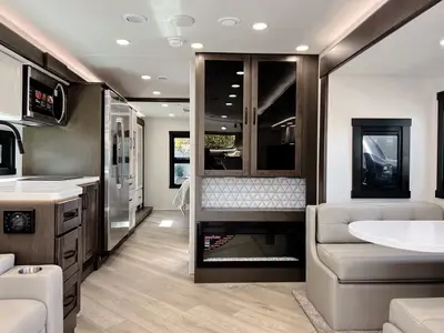 2027 Jayco Seneca photo 9