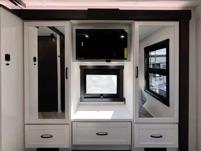 2027 Jayco Seneca photo 21