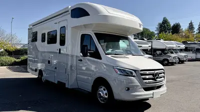 New 2027 Winnebago View WM524R