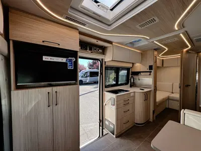 2027 Leisure Travel Unity photo 6