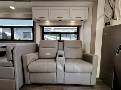 2027 Entegra Coach Odyssey photo 7