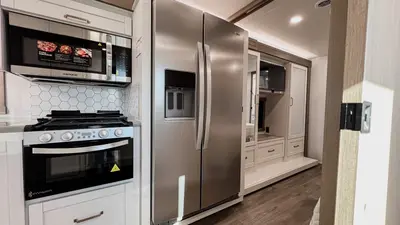 2027 Jayco Precept photo 14