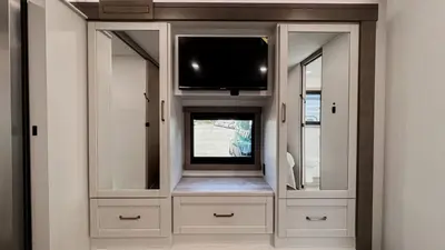 2027 Jayco Precept photo 19