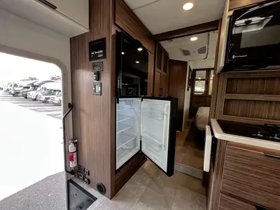2027 Thor Motor Coach Quantum photo 13