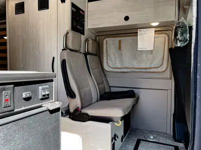 2027 Winnebago Solis photo 5