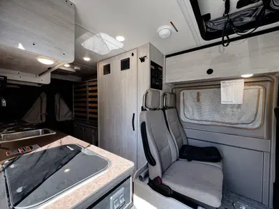 2027 Winnebago Solis photo 4