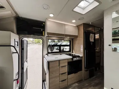 2027 Thor Motor Coach Compass AWD photo 7