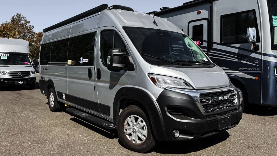 2027 Thor Motor Coach Tellaro exterior