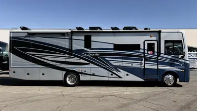 2027 Fleetwood Bounder photo 26