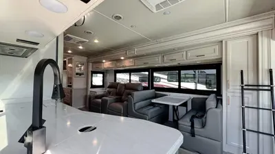 2027 Fleetwood Bounder photo 6