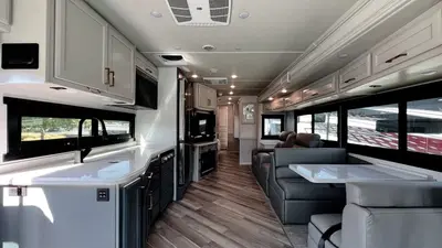2027 Fleetwood Bounder photo 5