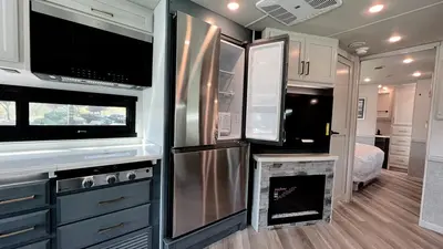 2027 Fleetwood Bounder photo 14