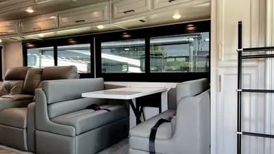 2027 Fleetwood Bounder photo 7