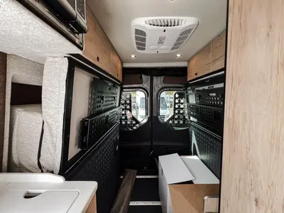 2027 Storyteller Overland Darkmode photo 11