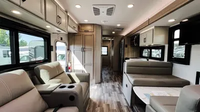 2027 Thor Motor Coach Magnitude photo 5