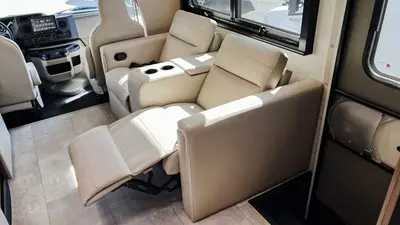 2027 Thor Motor Coach Quantum photo 7