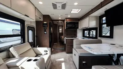 2027 Thor Motor Coach Quantum photo 3