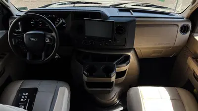 2027 Thor Motor Coach Quantum photo 2