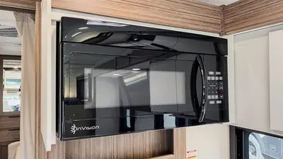 2027 Thor Motor Coach Quantum photo 13
