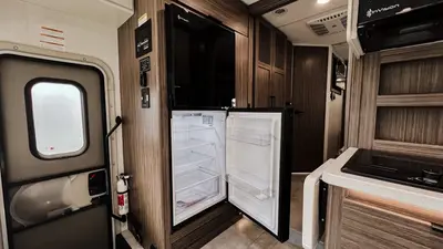 2027 Thor Motor Coach Quantum photo 14
